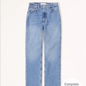 Abercrombie 90s Straight Ultra High Rise Size 25/0 Short